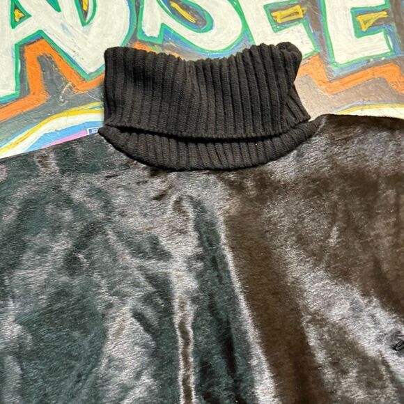 Vintage 80s Davoucci Hip Hop Turtleneck – Cowhide Fur Panel & Sleeve Pocket - Picture 5 of 13